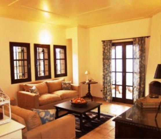 Sea Front Apartment Milina Luaran gambar